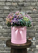 Цветочная композиция из Гипсофила и Розы в шляпной коробке в Гостилицы