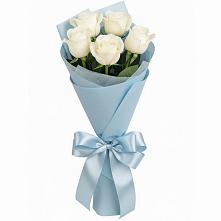 Букет 5 Белых роз Проуд в Гостилицы