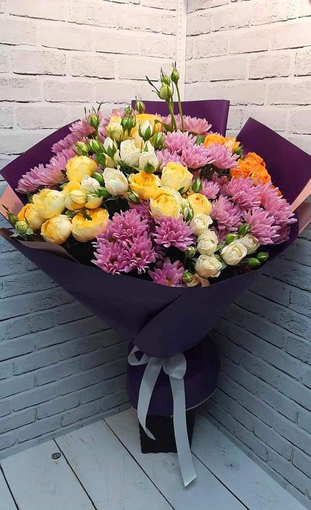 Букет цветов из: Хризантемы и Розы в Гостилицы