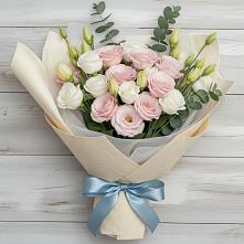 Букет цветов из:  Лизиантусы в Гостилицы