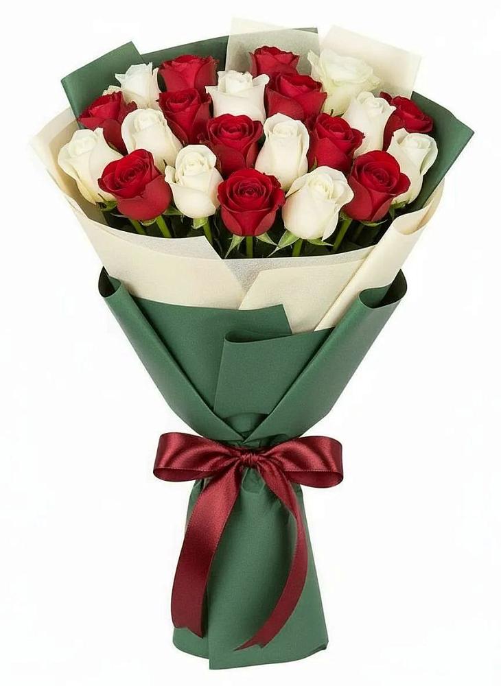Букет Микс из красных и белых роз в Гостилицы