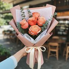 Букет цветов из:  Розы #REPLACE_PRED# Гостилицы