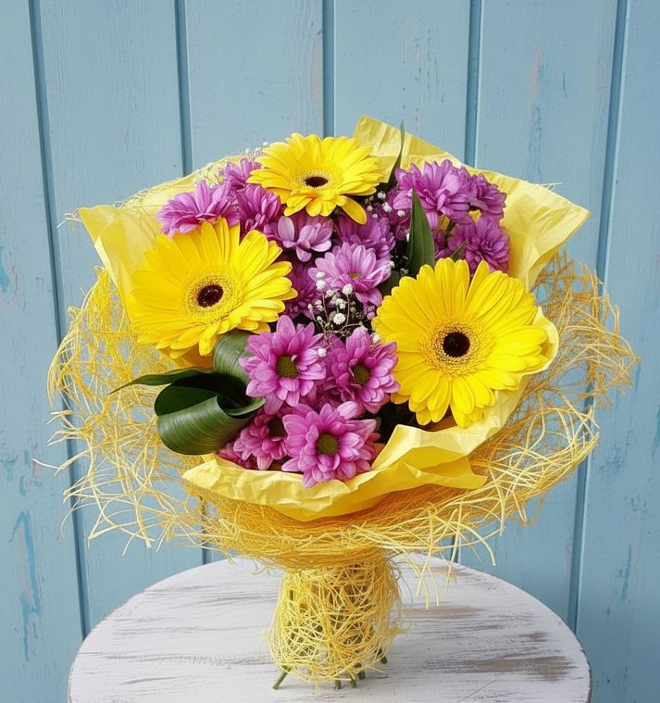 Букет цветов из: Хризантемы и Герберы в Гостилицы