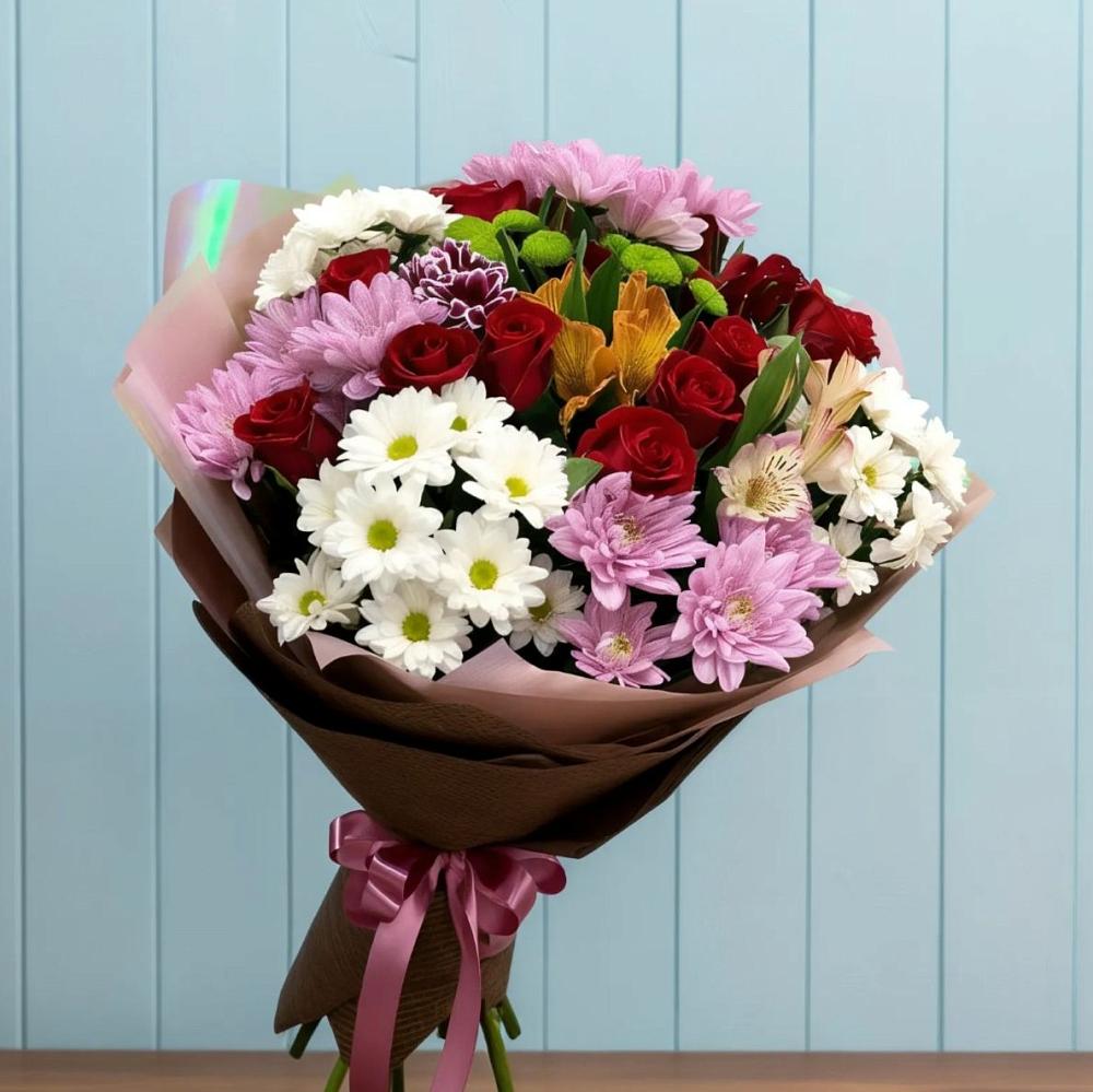 Букет цветов из: Розы, Хризантемы и Альстромерии в Гостилицы