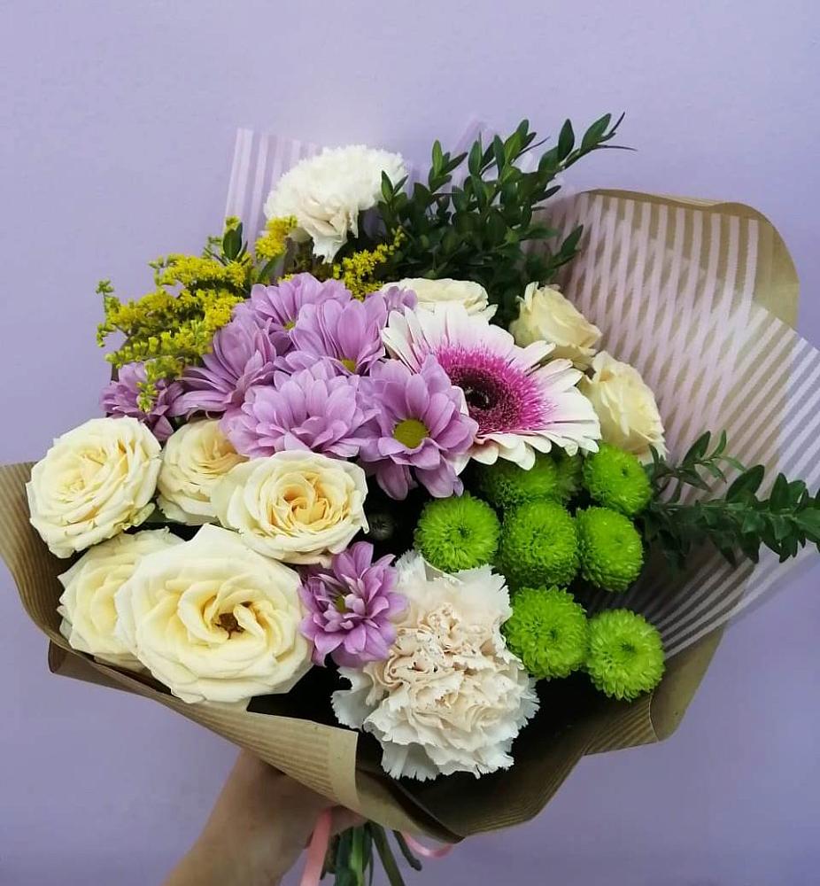 Букет цветов из: Хризантемы, Розы, Гвоздики и Герберы в Гостилицы