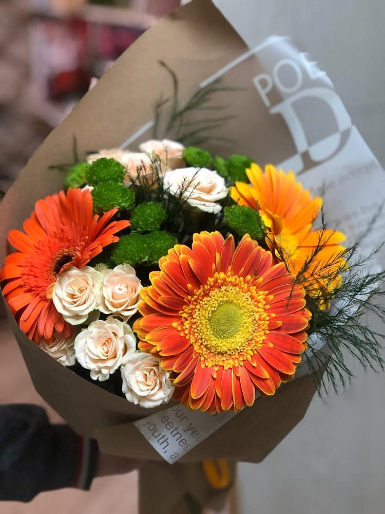 Букет цветов из: Герберы, Хризантемы и Розы в Гостилицы