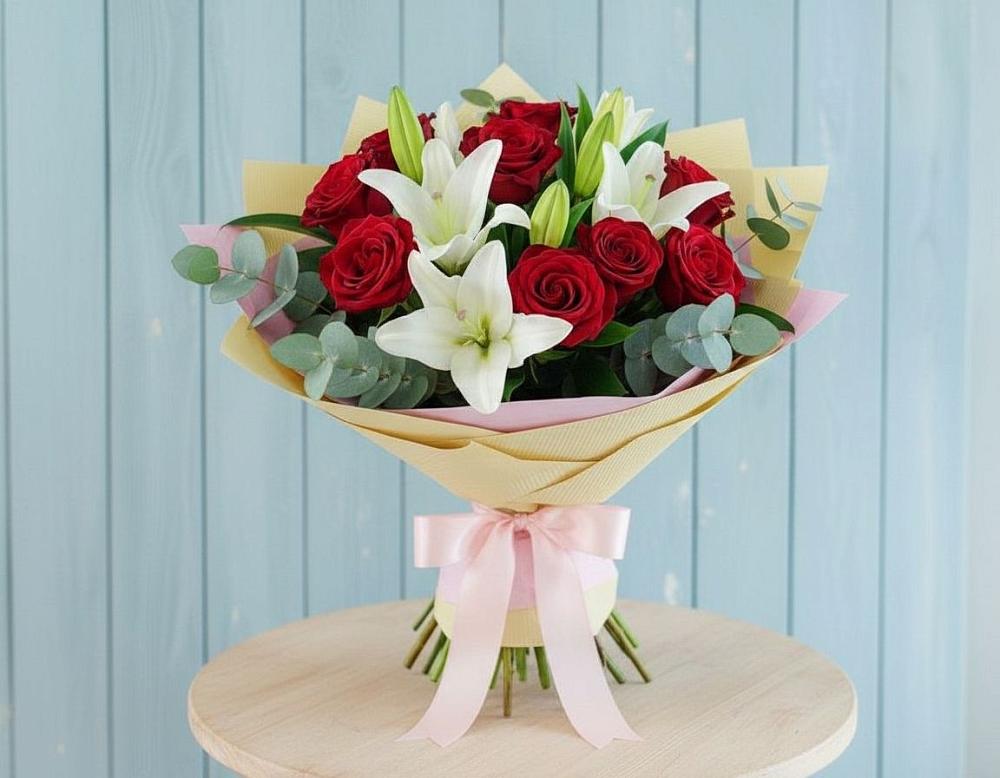 Букет цветов из: Лилии и Розы в Гостилицы